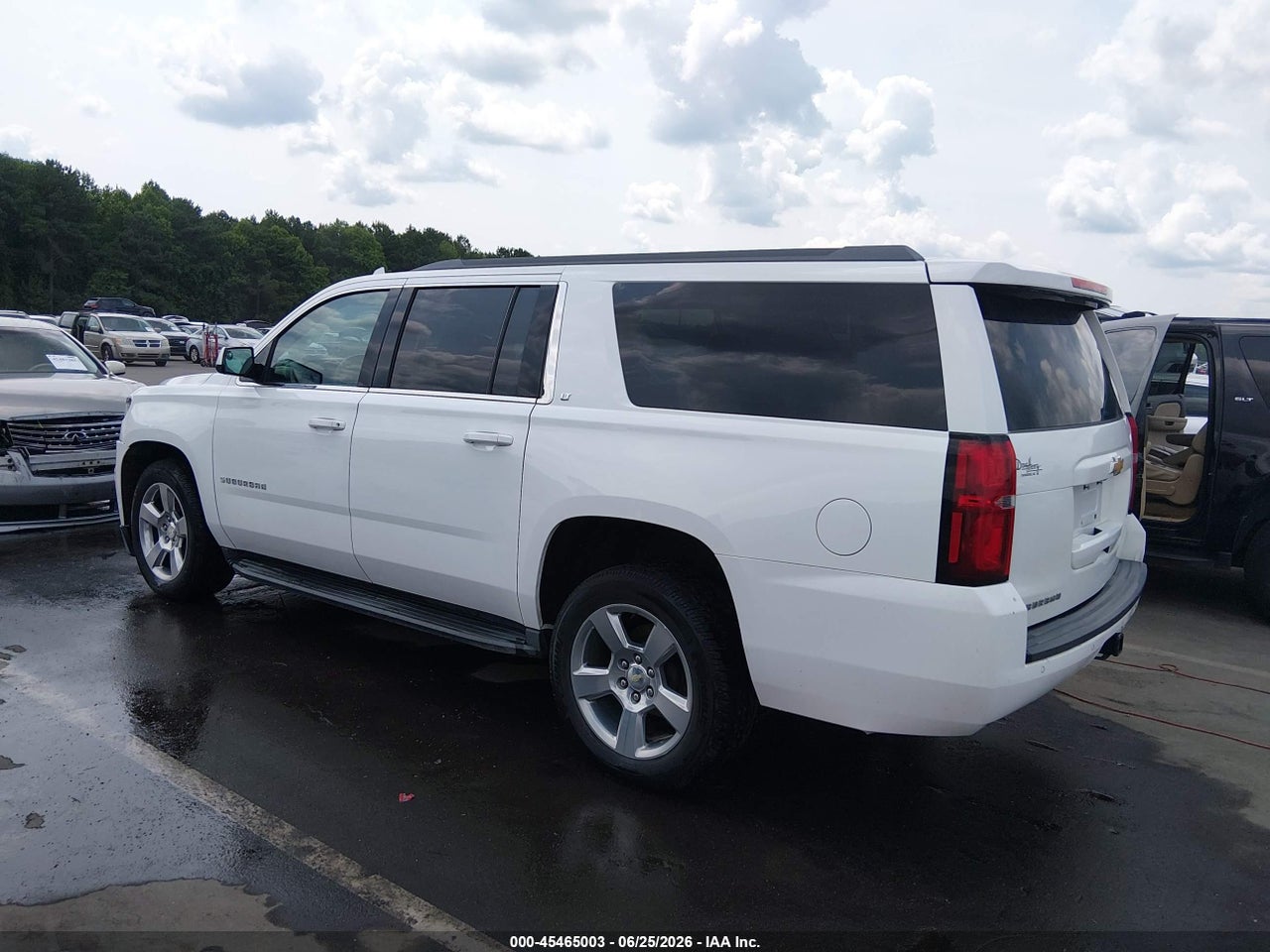 2017 CHEVROLET SUBURBAN LT · 3/12