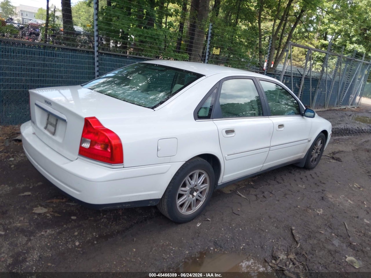 2004 VOLVO S80 2.5T thumbnail 5
