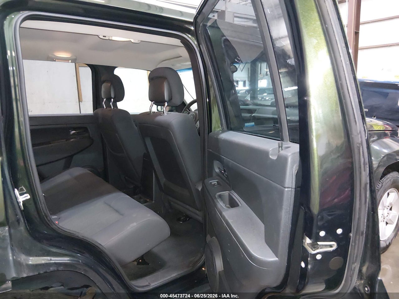 2011 JEEP LIBERTY SPORT thumbnail 9