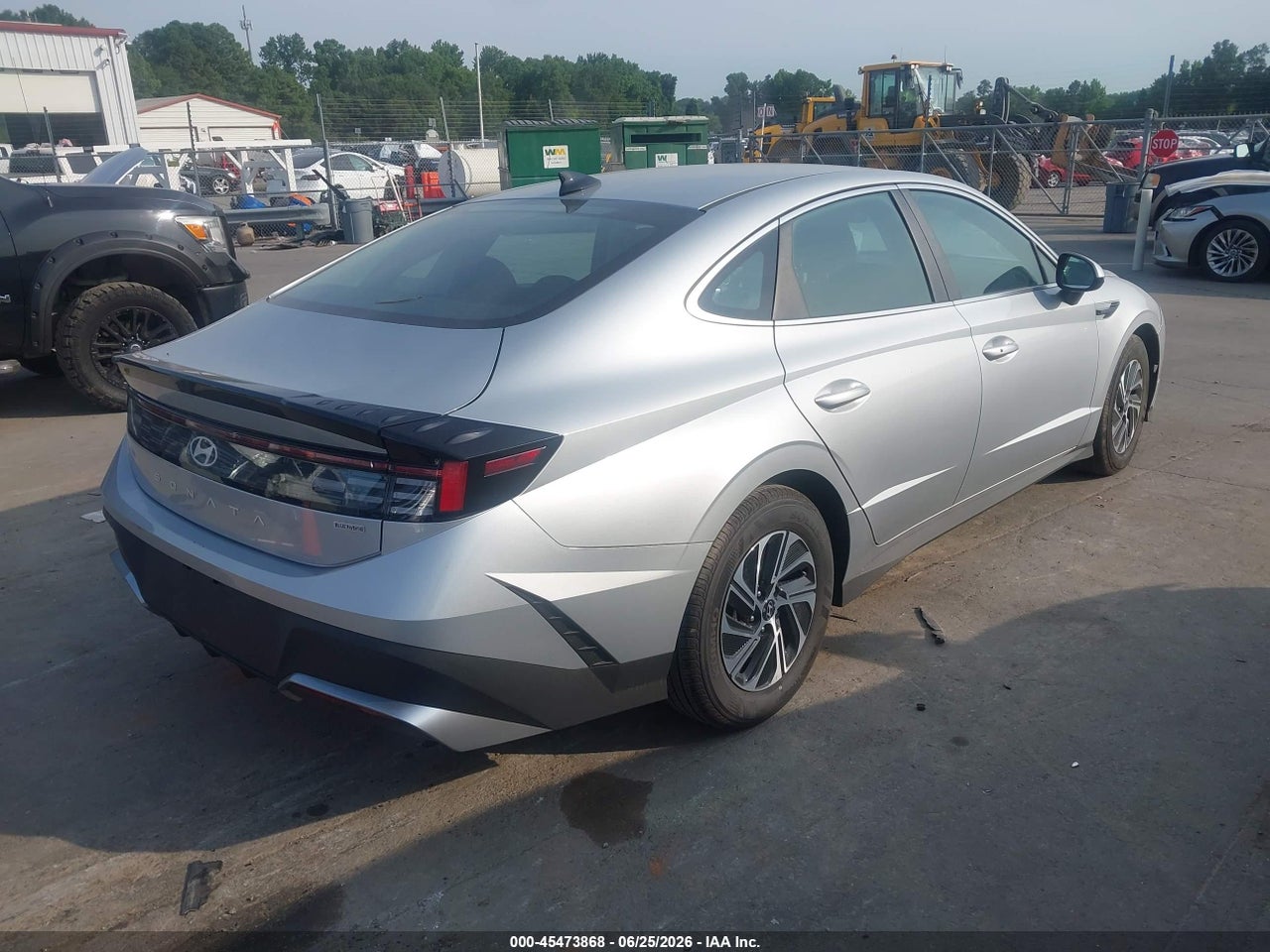 2026 HYUNDAI SONATA HYBRID BLUE · 4/12
