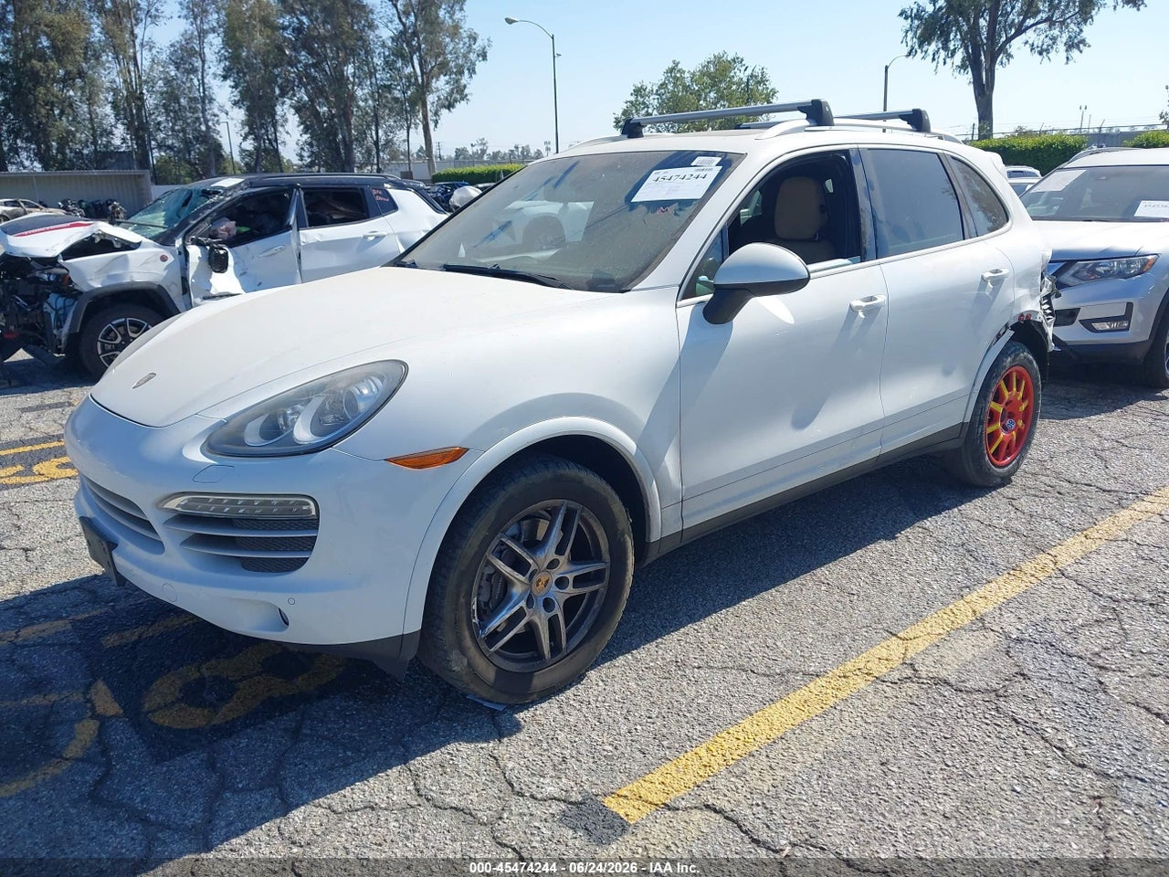 2014 PORSCHE CAYENNE PLATINUM EDITION thumbnail 3