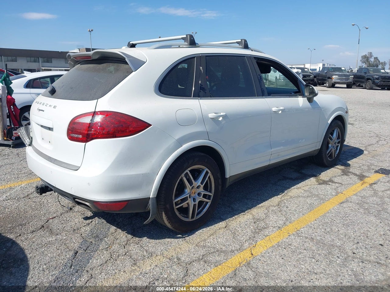 2014 PORSCHE CAYENNE PLATINUM EDITION thumbnail 5