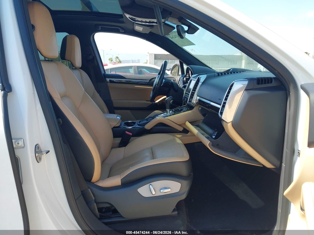 2014 PORSCHE CAYENNE PLATINUM EDITION thumbnail 6