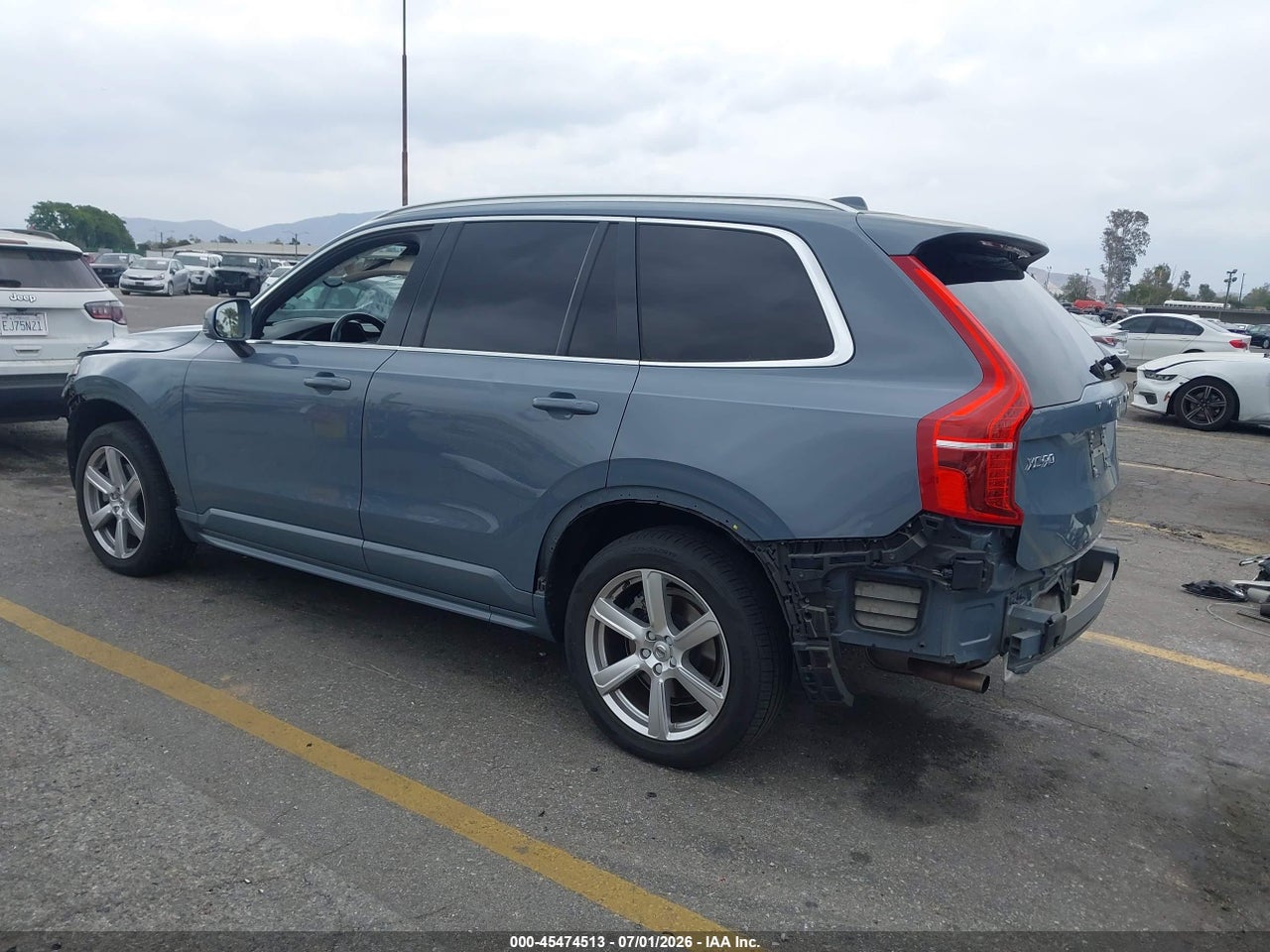 2020 VOLVO XC90 T6 MOMENTUM 7 PASSENGER thumbnail 4