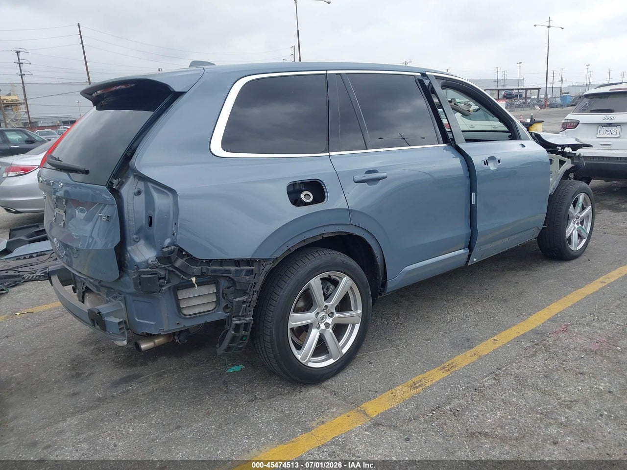 2020 VOLVO XC90 T6 MOMENTUM 7 PASSENGER thumbnail 5