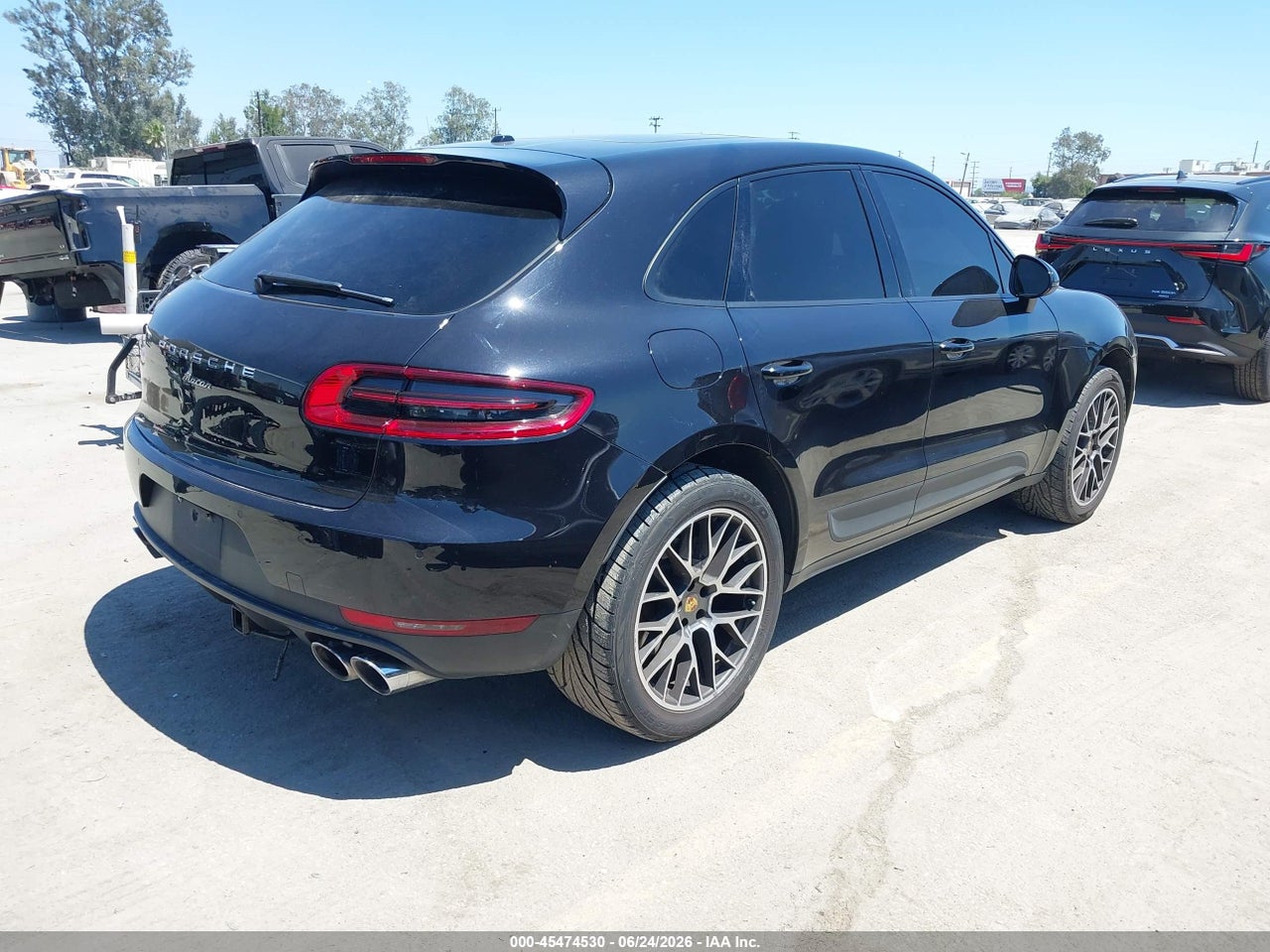 2018 PORSCHE MACAN SPORT EDITION thumbnail 5