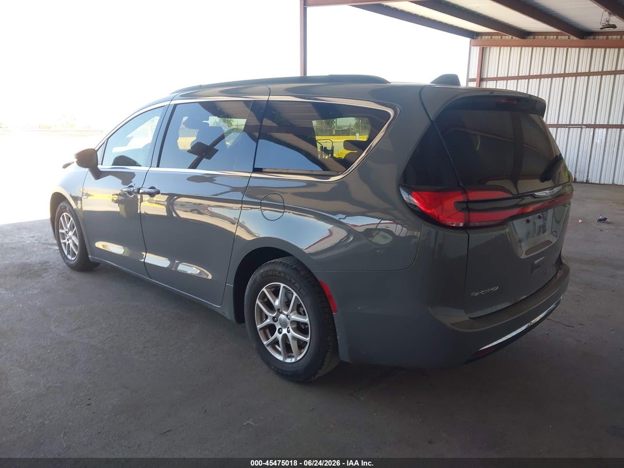 2022 CHRYSLER PACIFICA TOURING L thumbnail 4