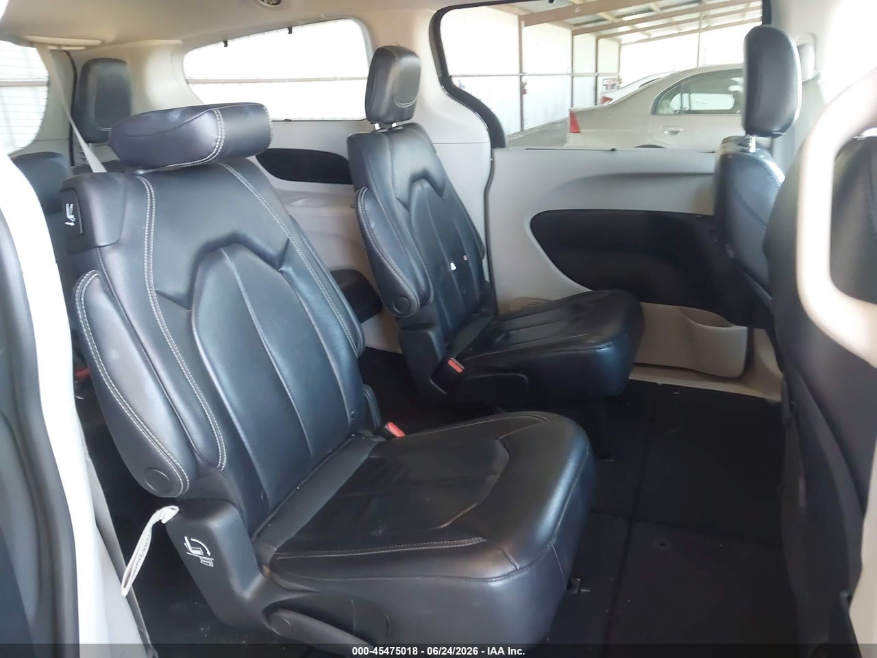 2022 CHRYSLER PACIFICA TOURING L thumbnail 9