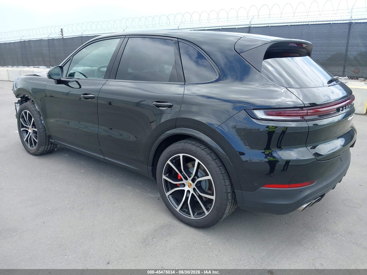 2024 PORSCHE CAYENNE S thumbnail 4