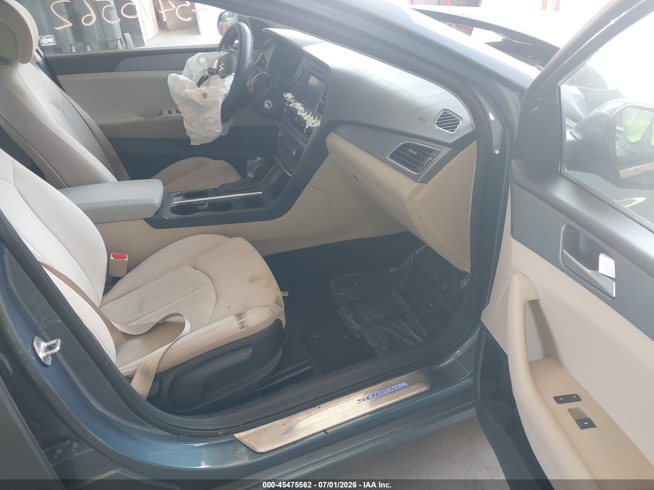 2017 HYUNDAI SONATA SE thumbnail 6