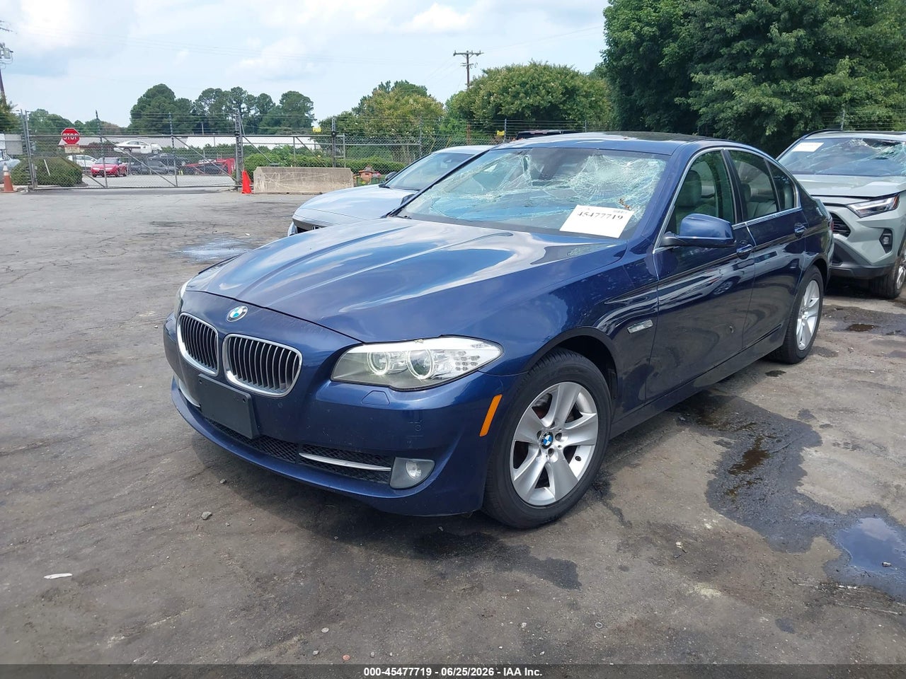 2013 BMW 528I XDRIVE thumbnail 3
