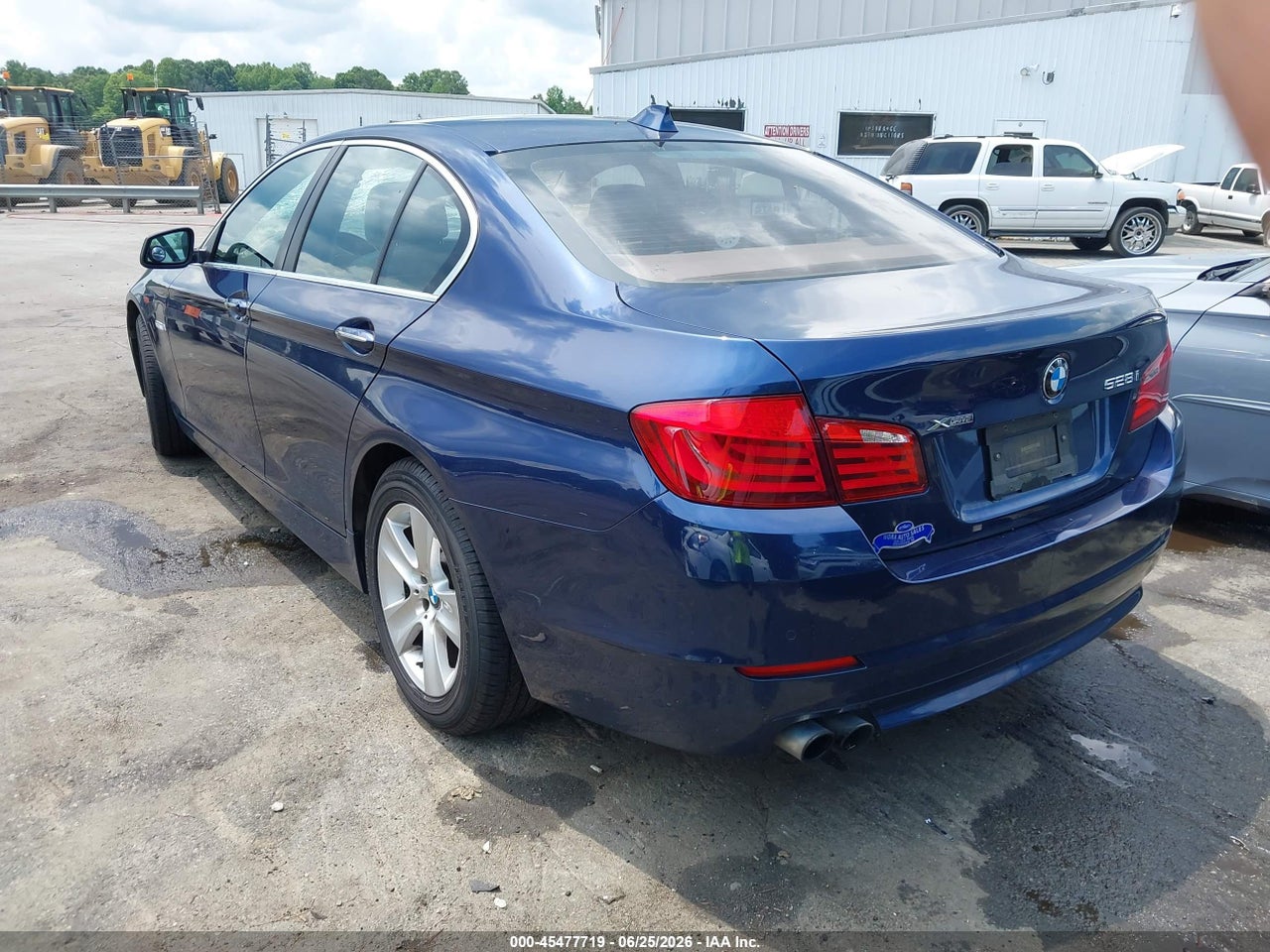 2013 BMW 528I XDRIVE thumbnail 4