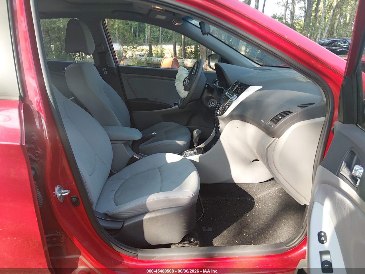 2013 HYUNDAI ACCENT SE thumbnail 6