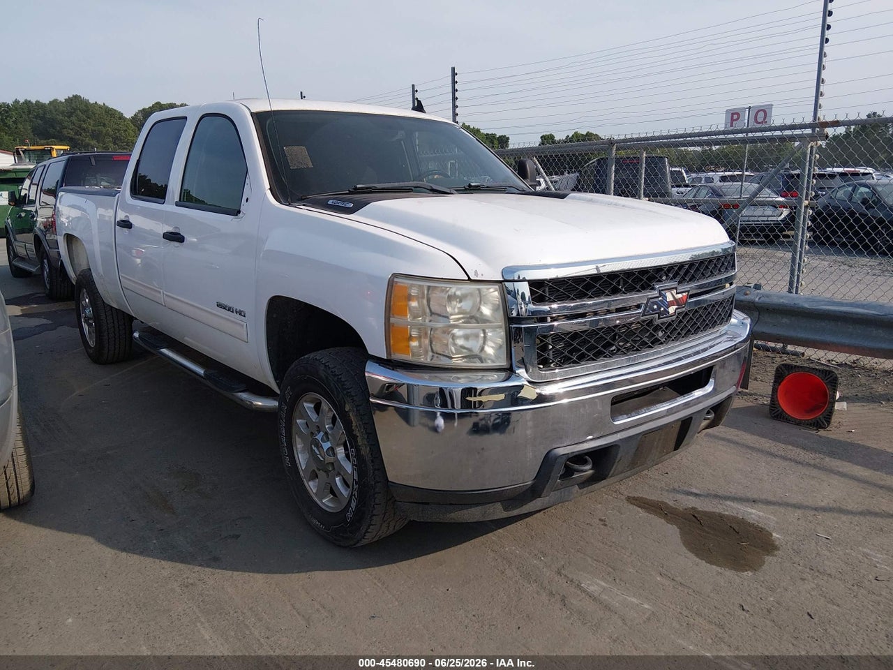 2011 CHEVROLET SILVERADO 2500HD LT thumbnail 2