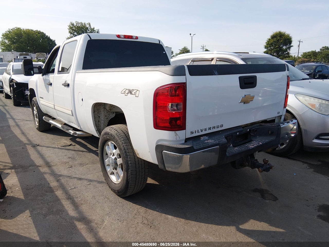 2011 CHEVROLET SILVERADO 2500HD LT thumbnail 4