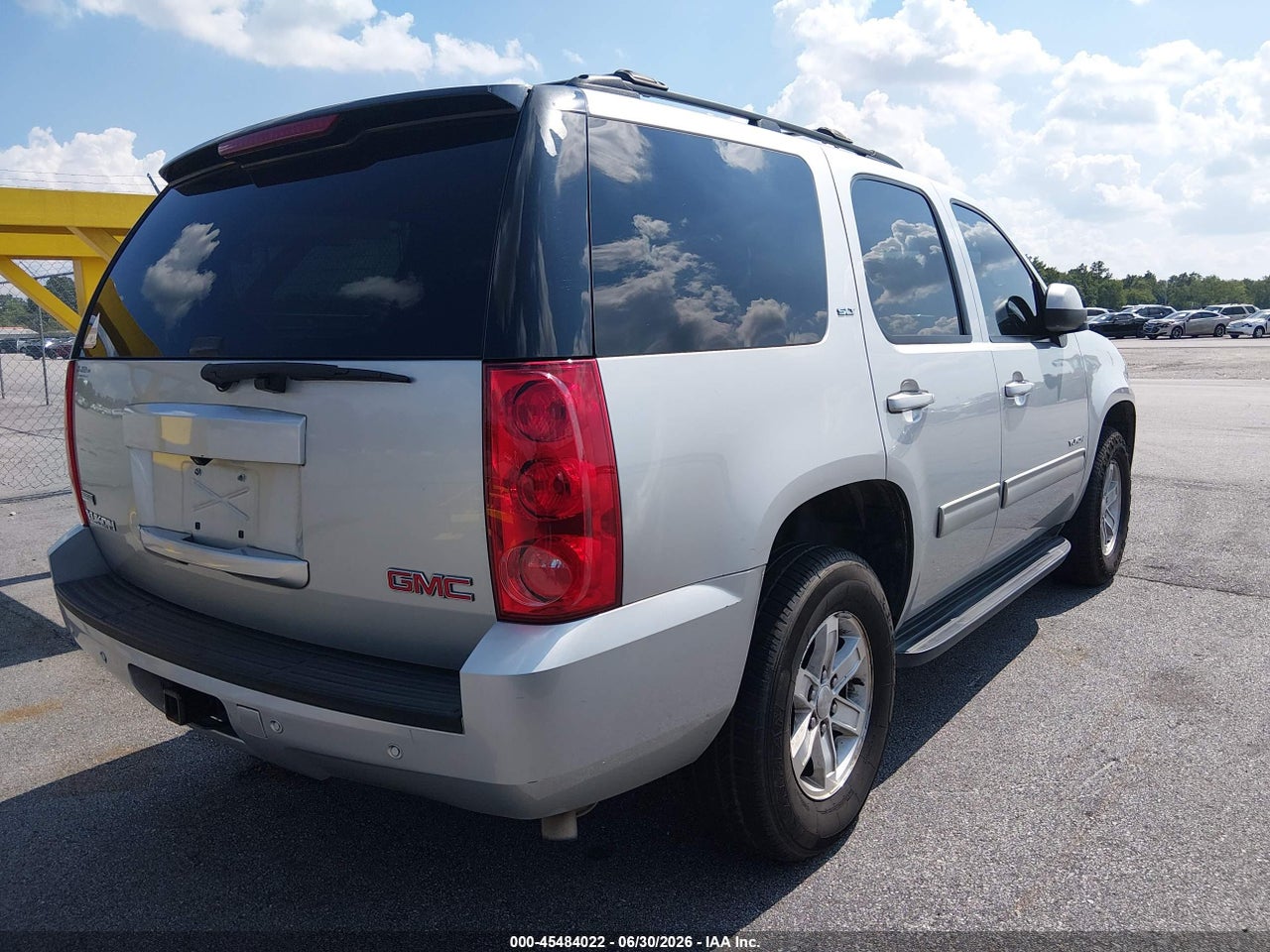 2012 GMC YUKON SLT thumbnail 5