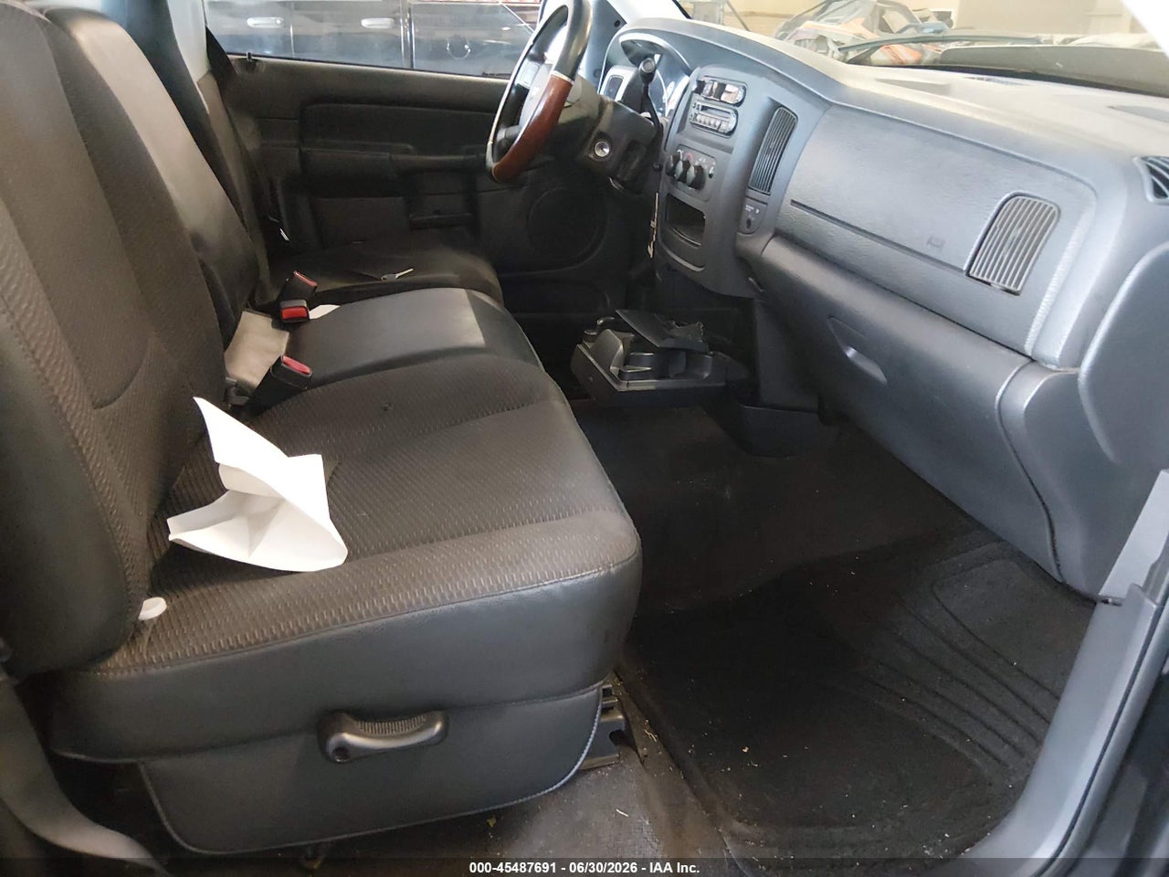2004 DODGE RAM 1500 ST thumbnail 6