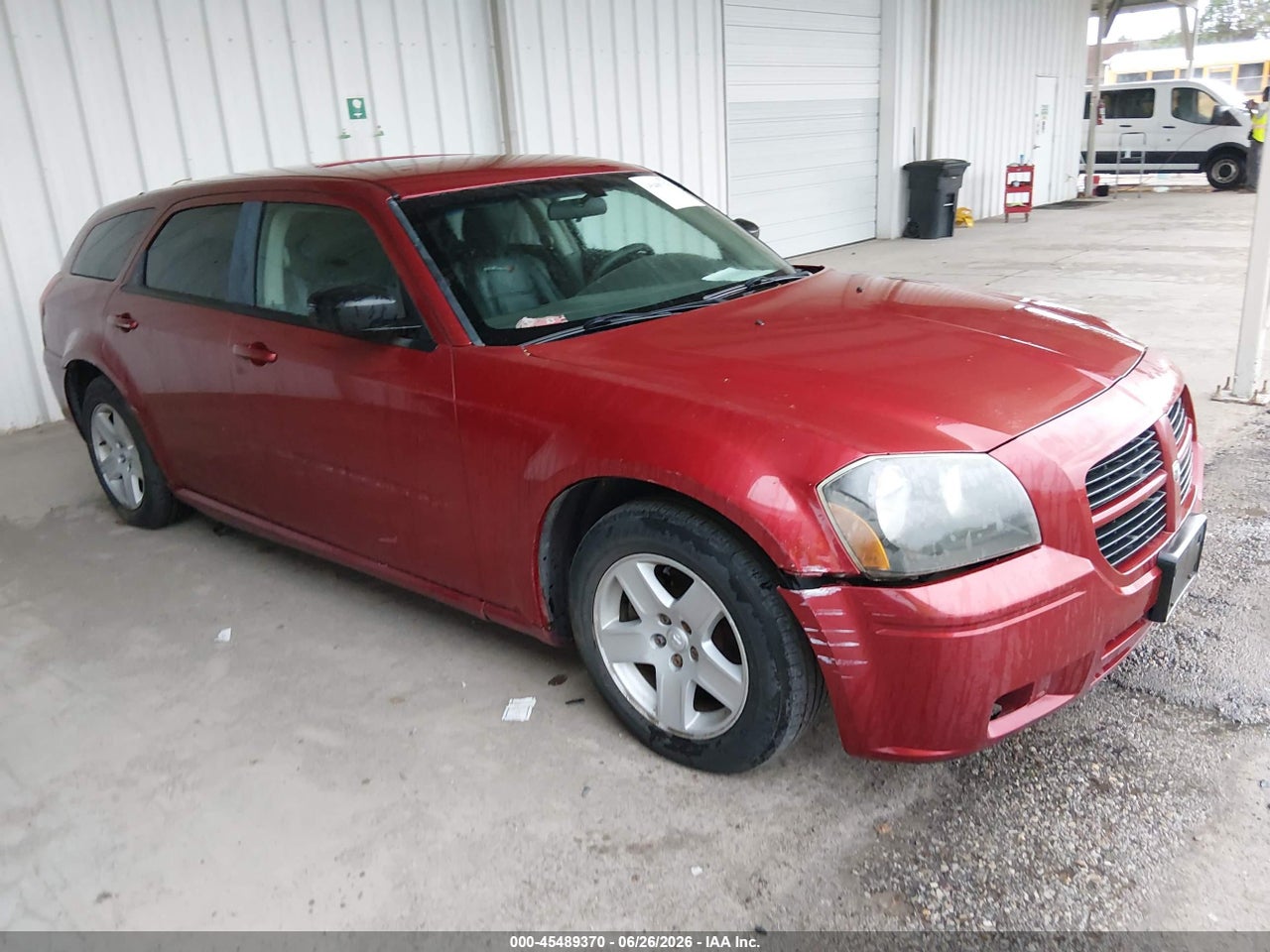 2005 DODGE MAGNUM SE thumbnail 2