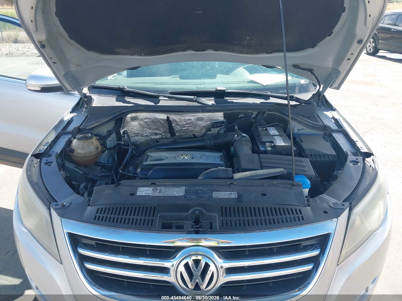 2011 VOLKSWAGEN TIGUAN S/SE/SEL thumbnail 11