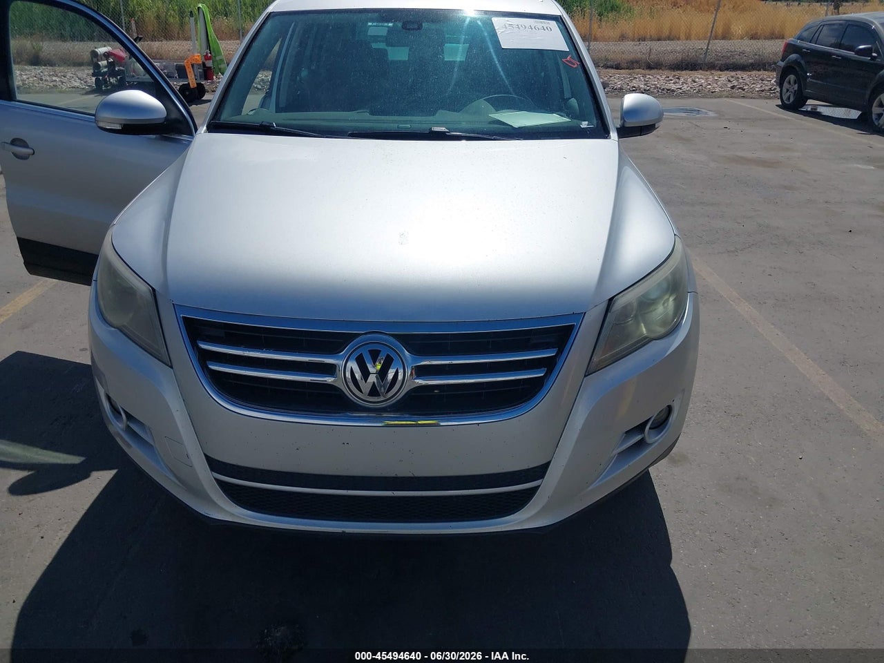 2011 VOLKSWAGEN TIGUAN S/SE/SEL thumbnail 7