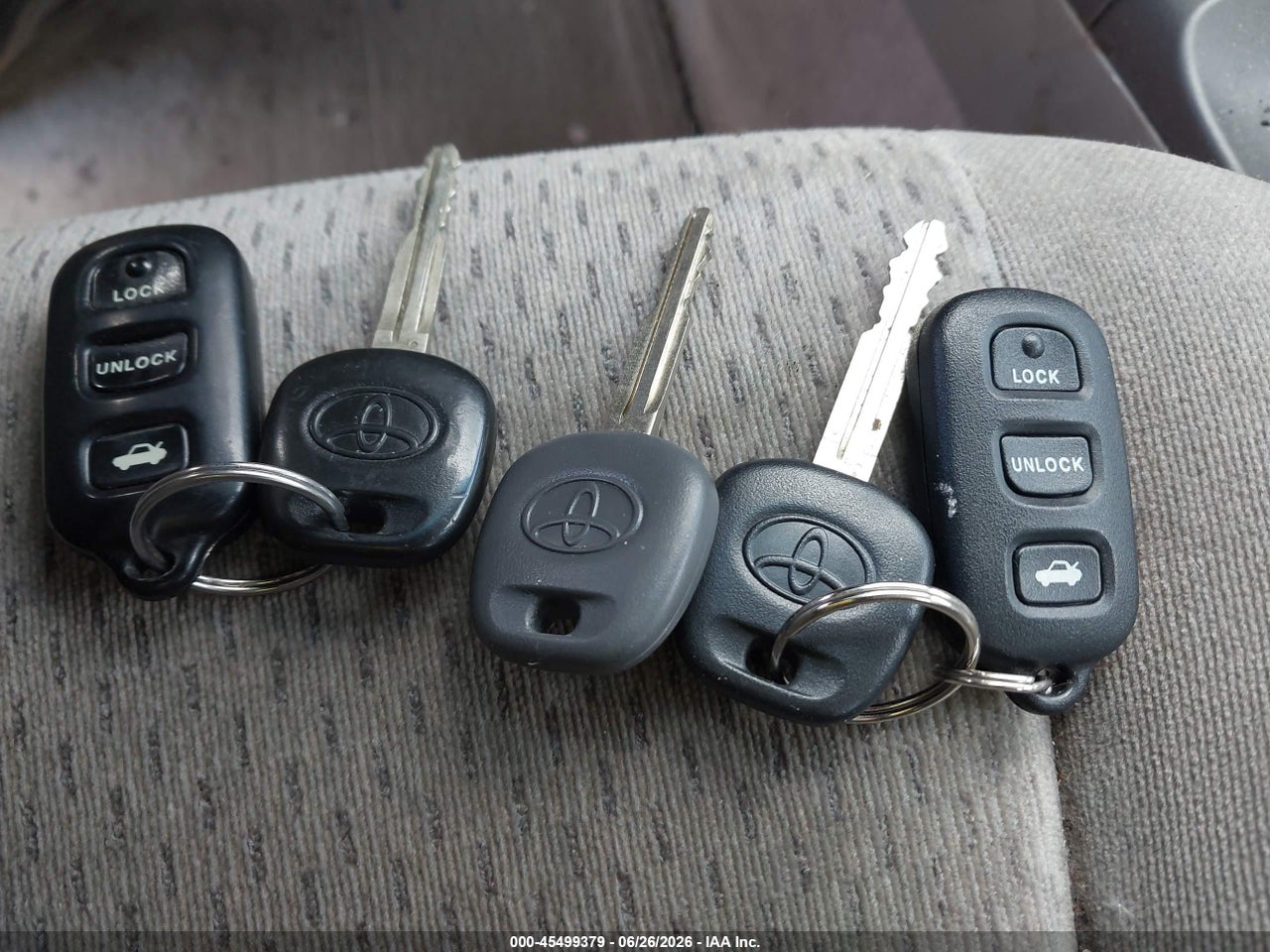 2004 TOYOTA CAMRY LE V6 thumbnail 12