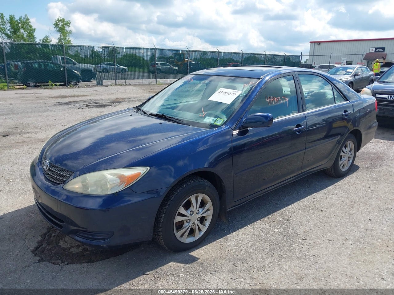 2004 TOYOTA CAMRY LE V6 thumbnail 3
