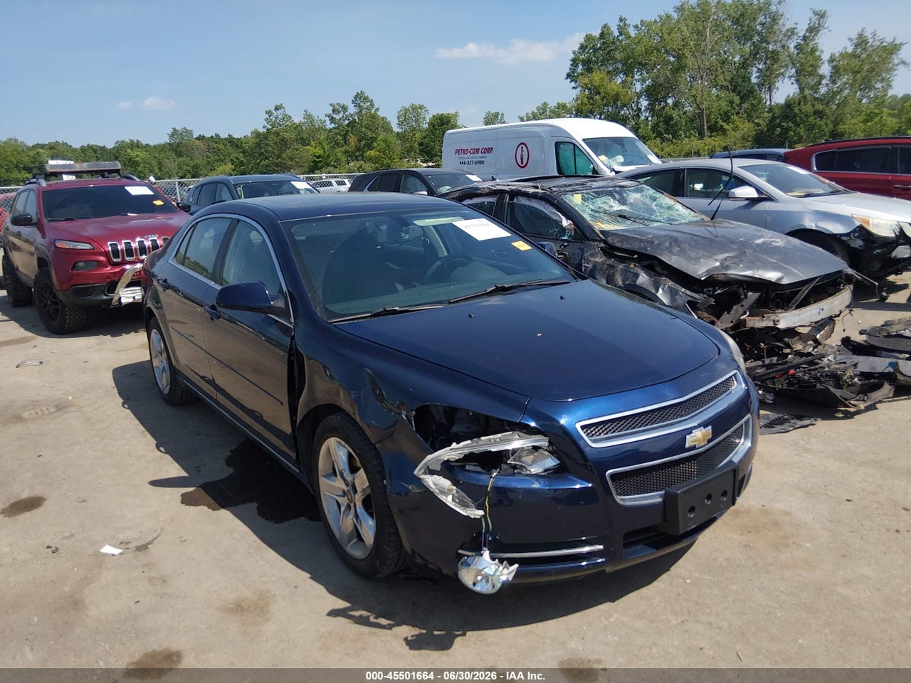 2010 CHEVROLET MALIBU LT thumbnail 2
