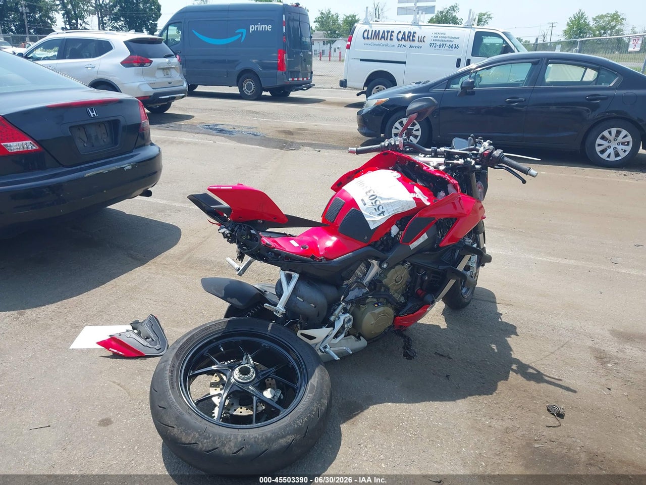 2021 DUCATI STREETFIGHTER V4/V4S thumbnail 5