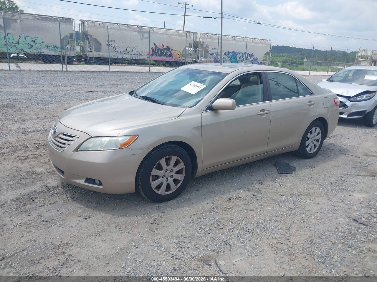 2008 TOYOTA CAMRY XLE thumbnail 3