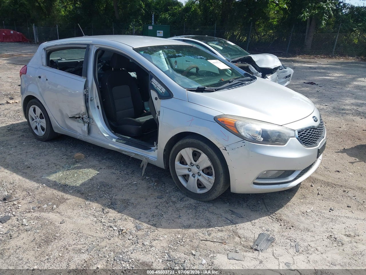 2016 KIA FORTE LX thumbnail 2