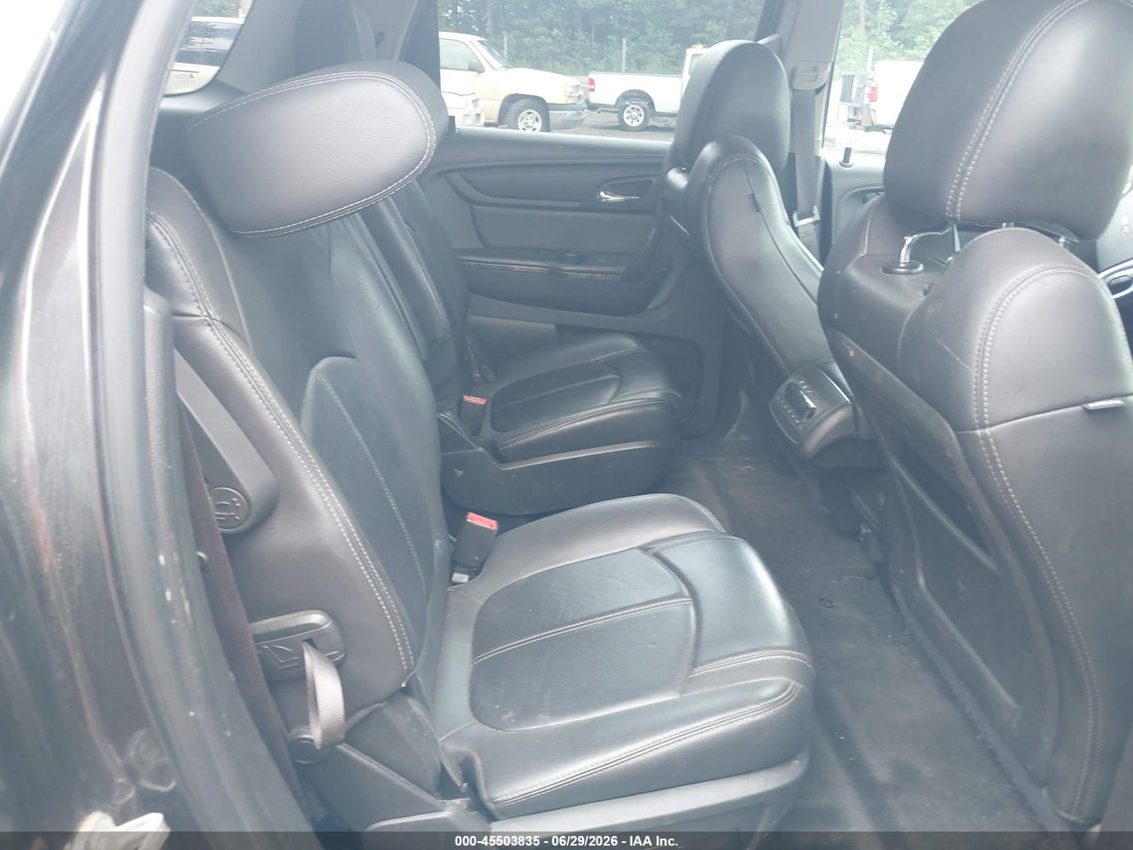 2015 GMC ACADIA SLT thumbnail 9