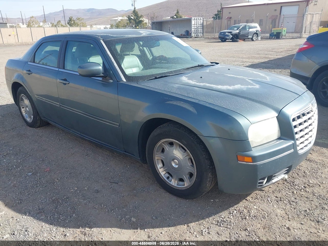 2005 CHRYSLER 300 TOURING thumbnail 2