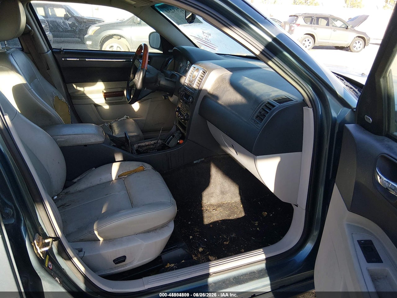 2005 CHRYSLER 300 TOURING thumbnail 6