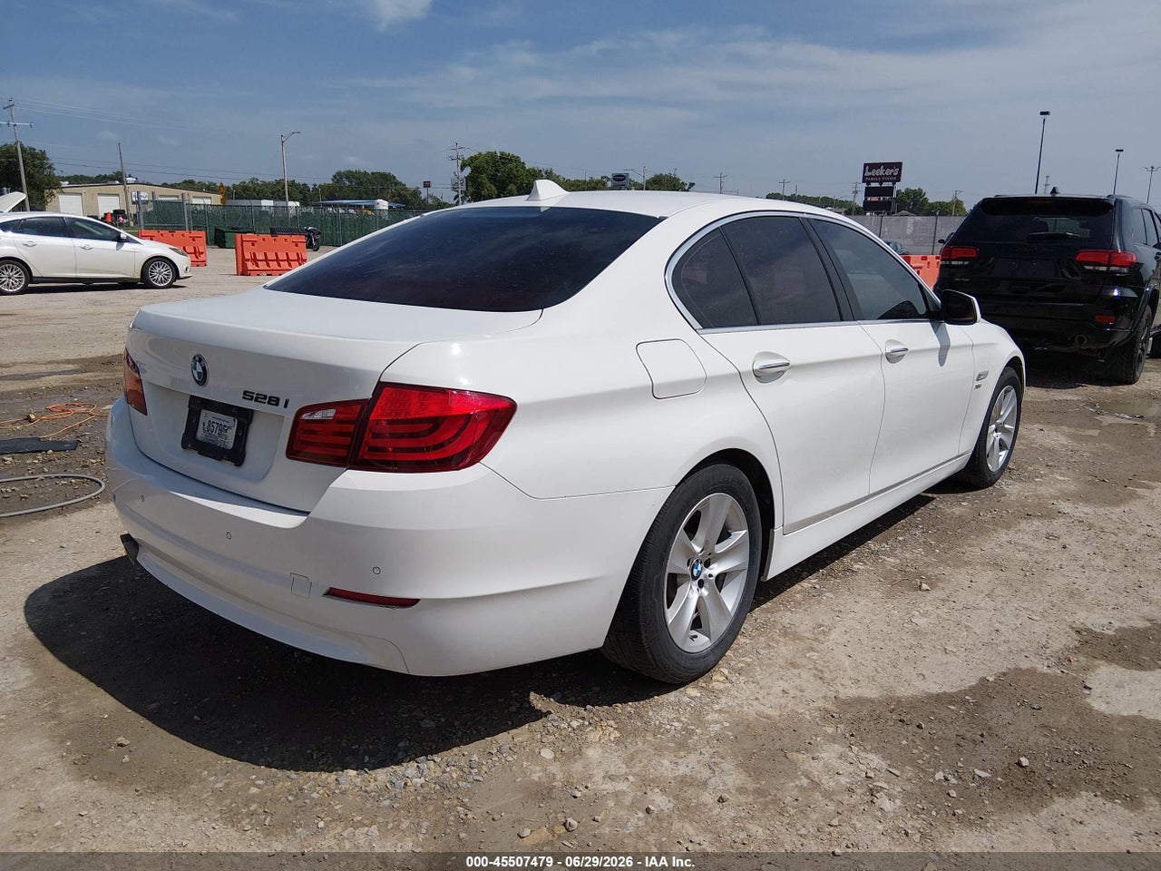 2012 BMW 528I XDRIVE thumbnail 5