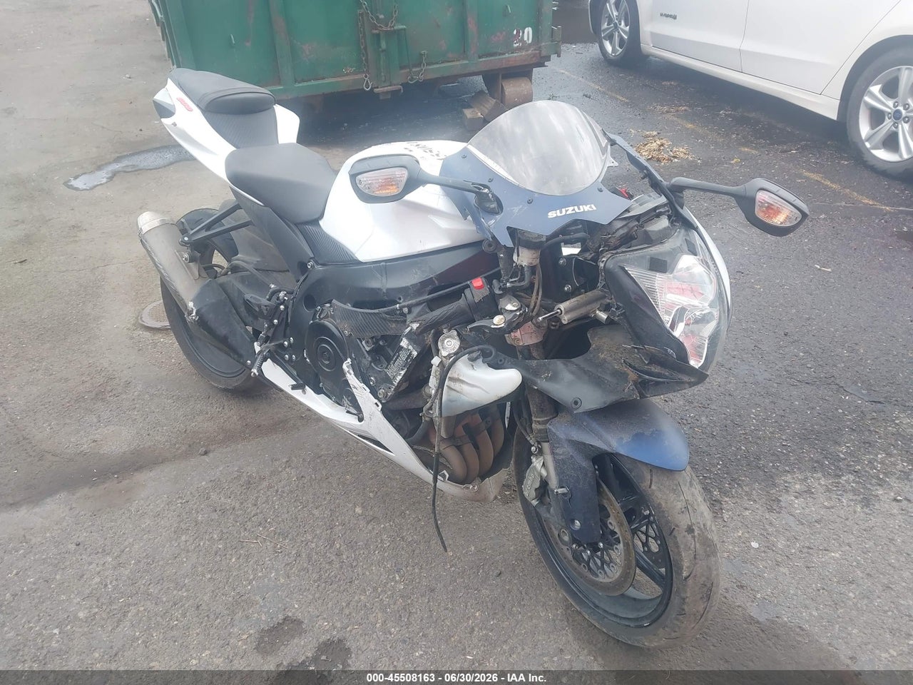 JS1GN7FA8P7****** · 2023 SUZUKI GSX-R600