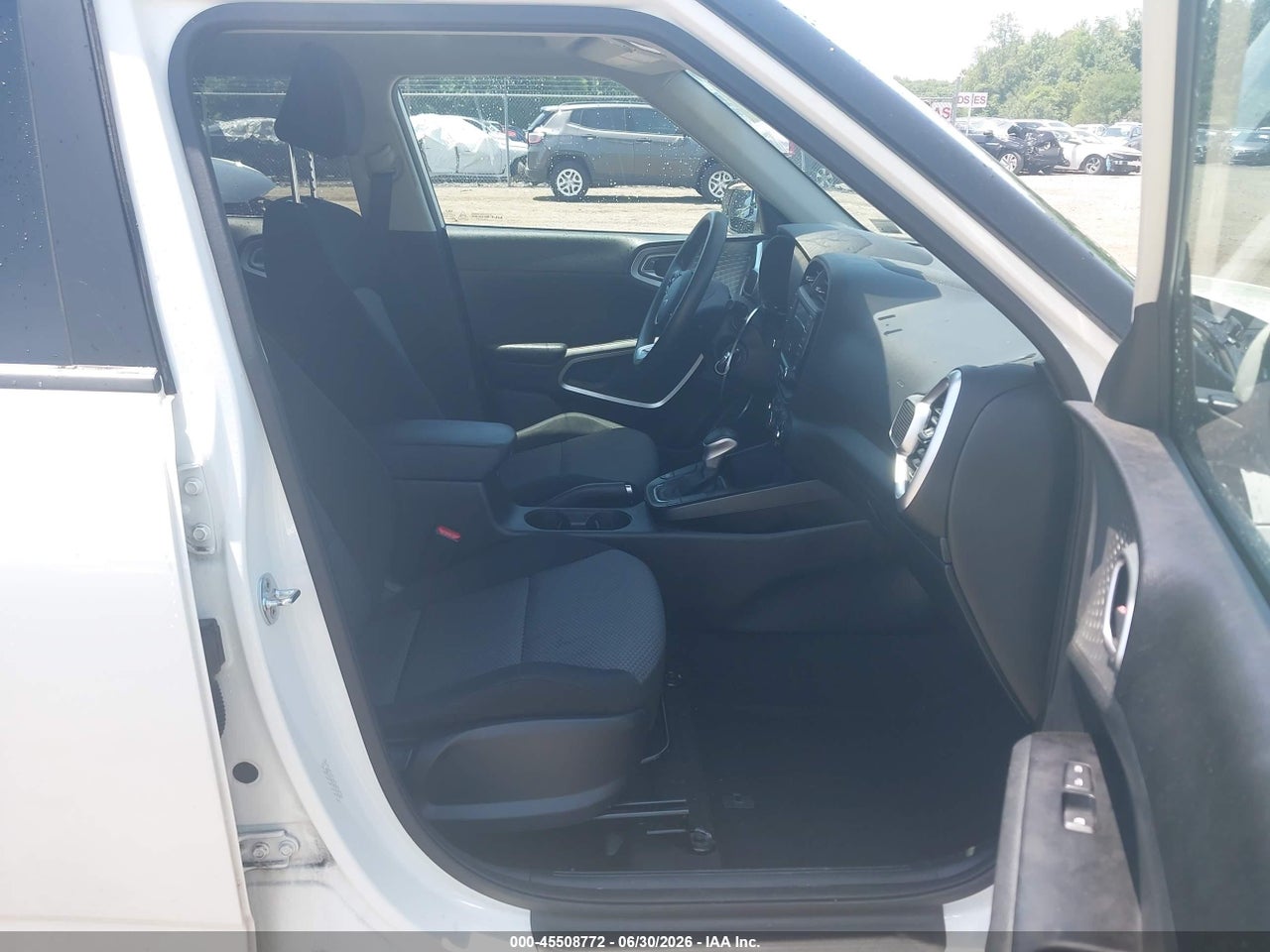 2022 KIA SOUL LX thumbnail 6