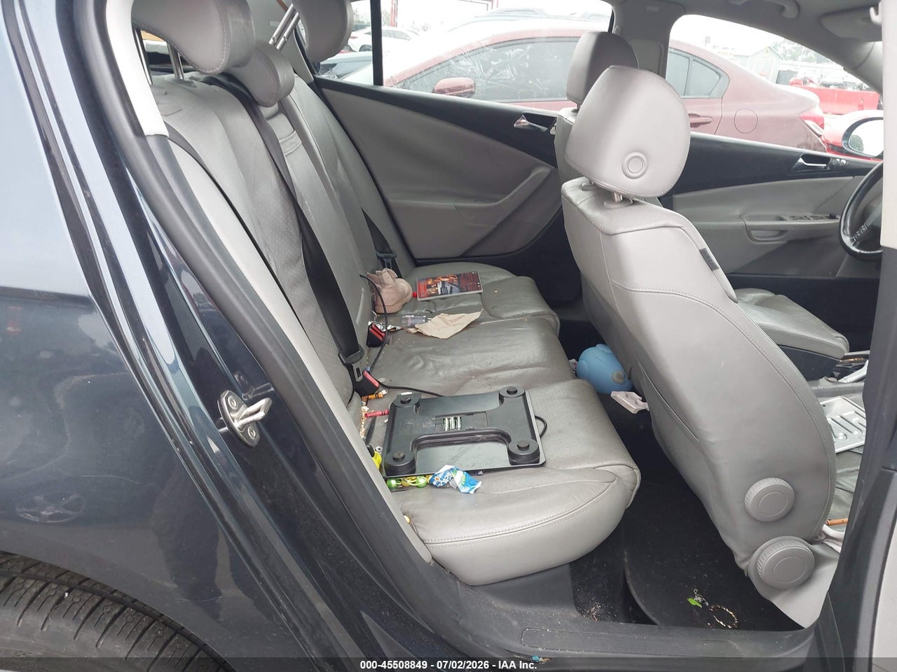 2006 VOLKSWAGEN PASSAT 2.0T thumbnail 9