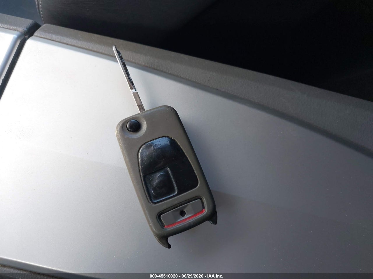 2005 CHRYSLER CROSSFIRE LIMITED thumbnail 12