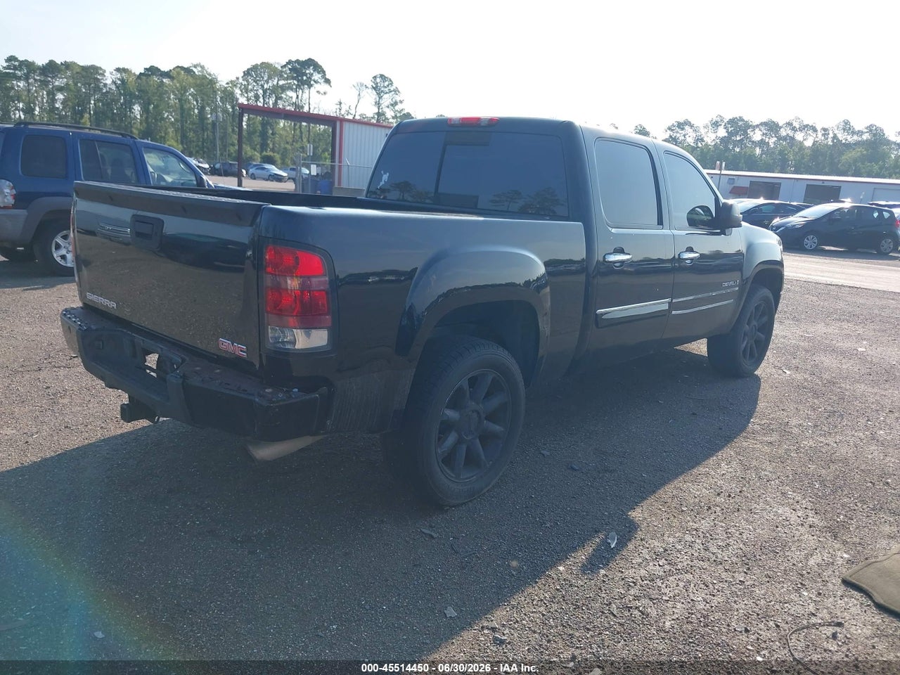 2008 GMC SIERRA 1500 DENALI thumbnail 5