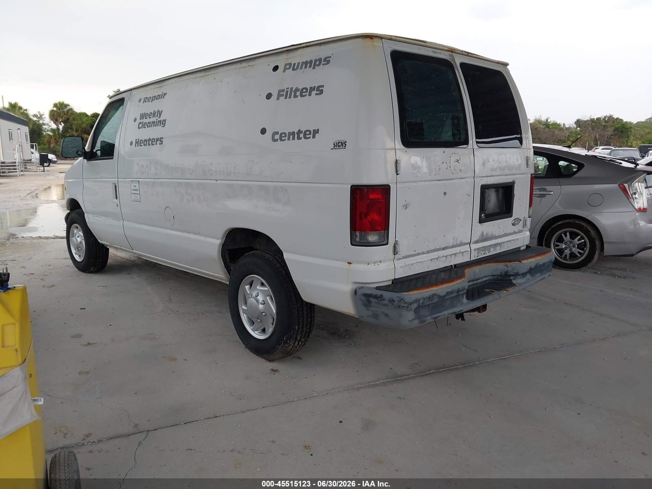2002 FORD E-250 COMMERCIAL/RECREATIONAL thumbnail 4