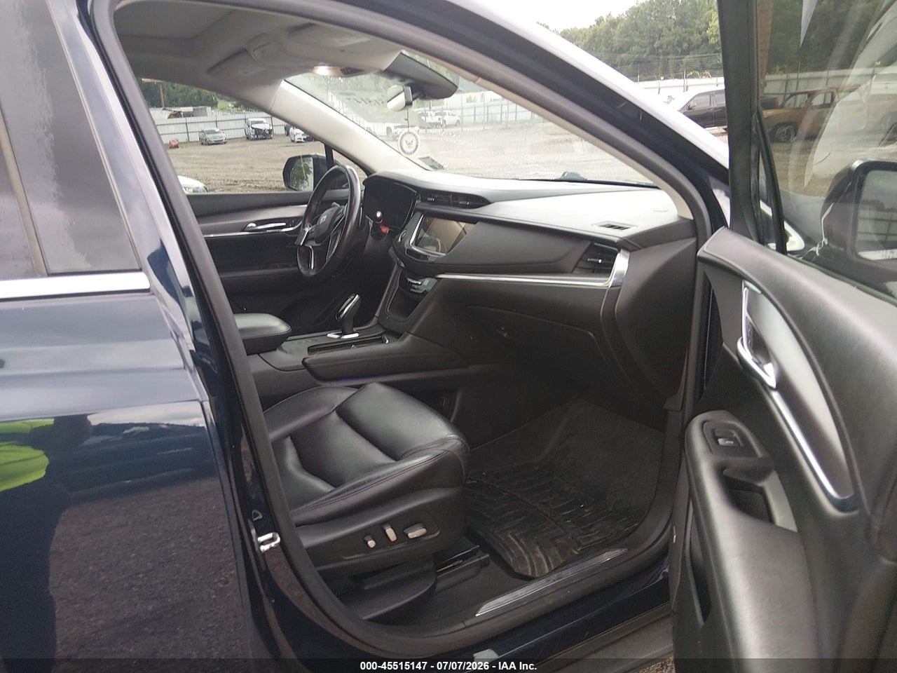 2017 CADILLAC XT5 LUXURY thumbnail 6