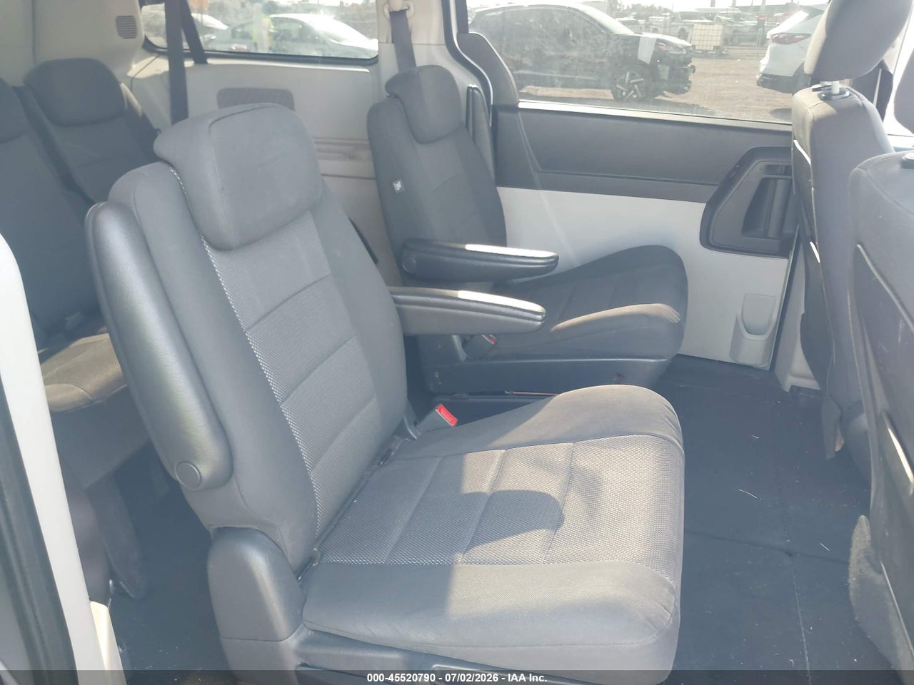 2008 DODGE GRAND CARAVAN SXT thumbnail 9