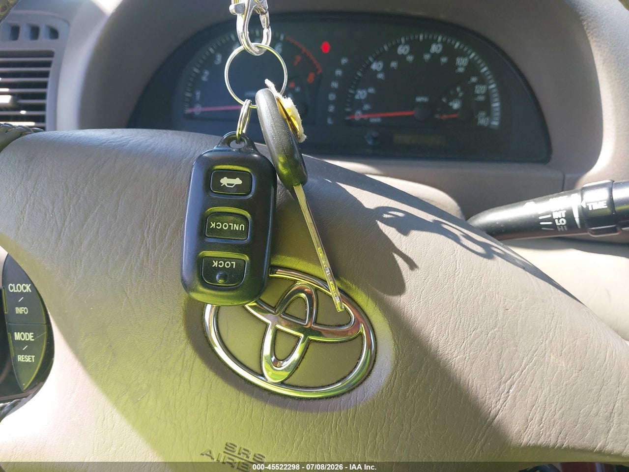 2003 TOYOTA CAMRY XLE thumbnail 12