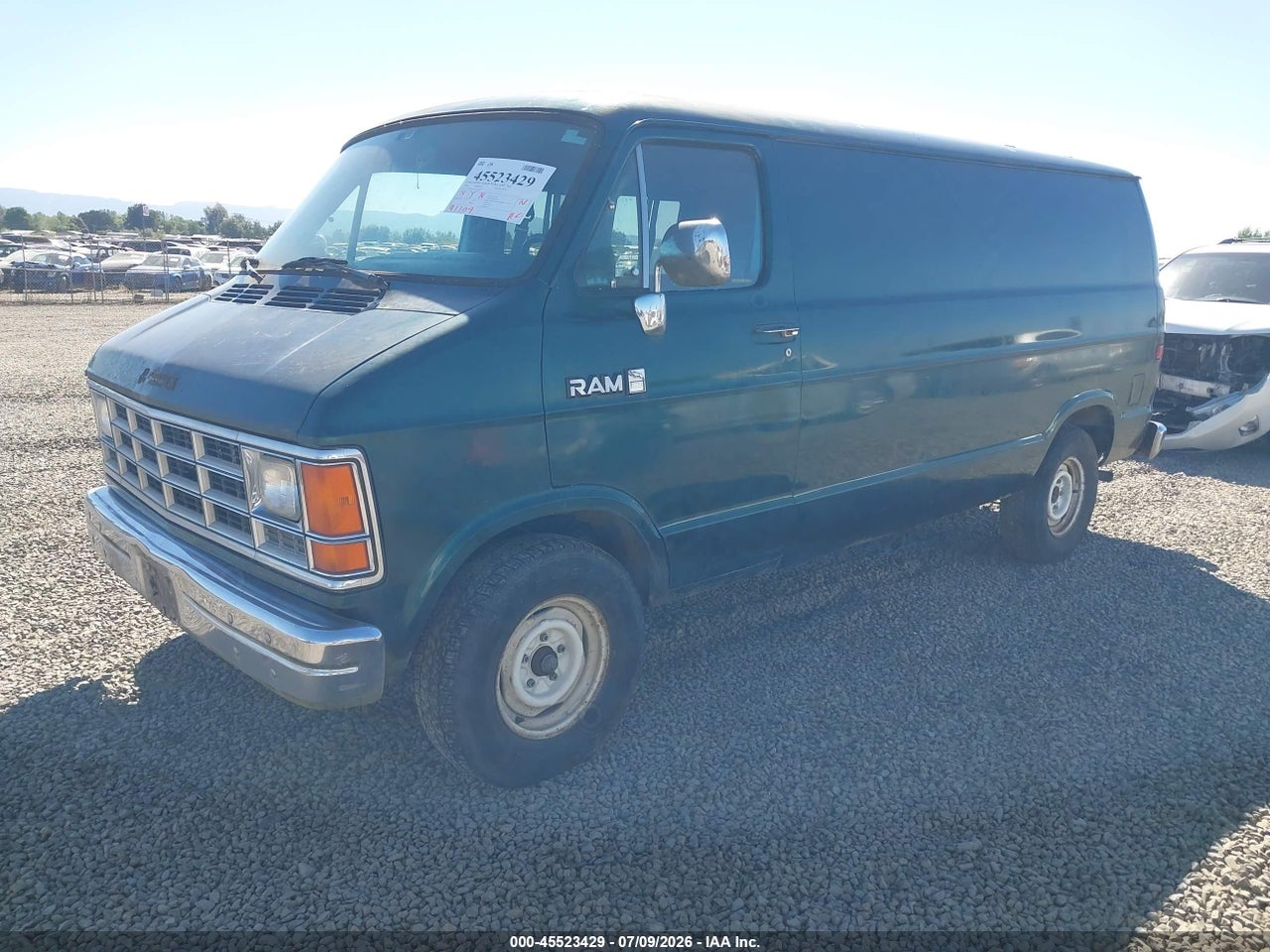 1986 DODGE RAM VAN B250 thumbnail 3