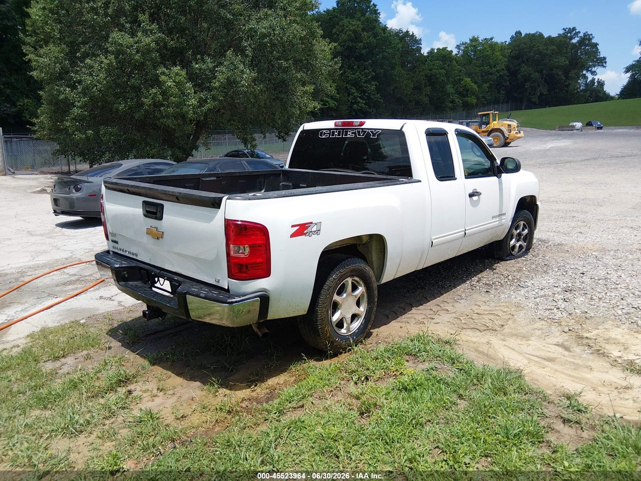2011 CHEVROLET SILVERADO 1500 LT thumbnail 5