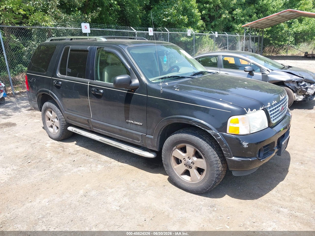 2004 FORD EXPLORER LIMITED thumbnail 2