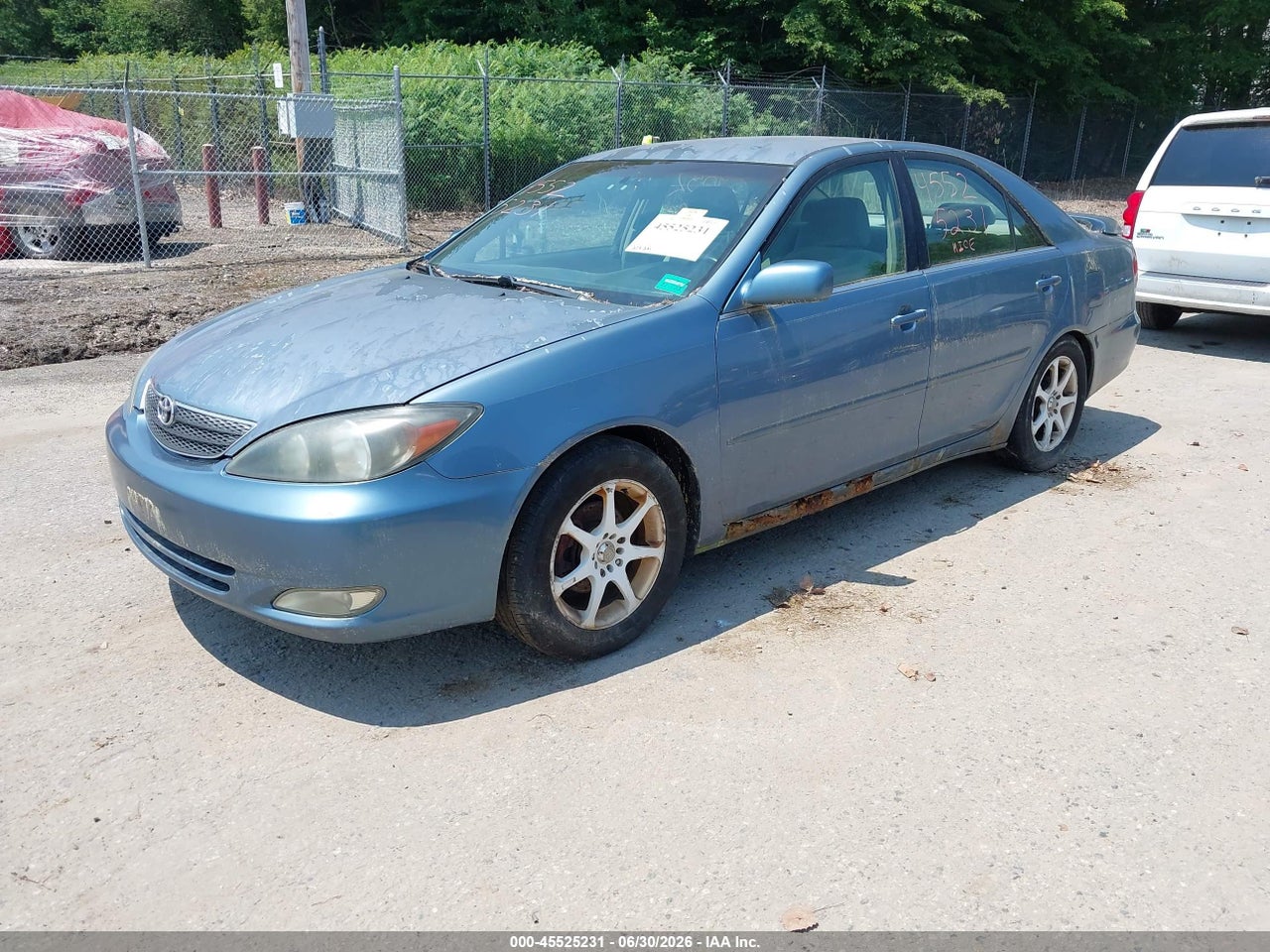 2002 TOYOTA CAMRY SE thumbnail 3