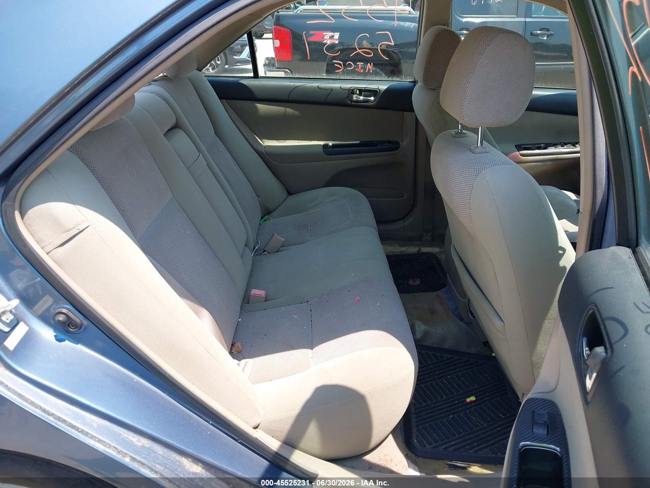 2002 TOYOTA CAMRY SE thumbnail 9