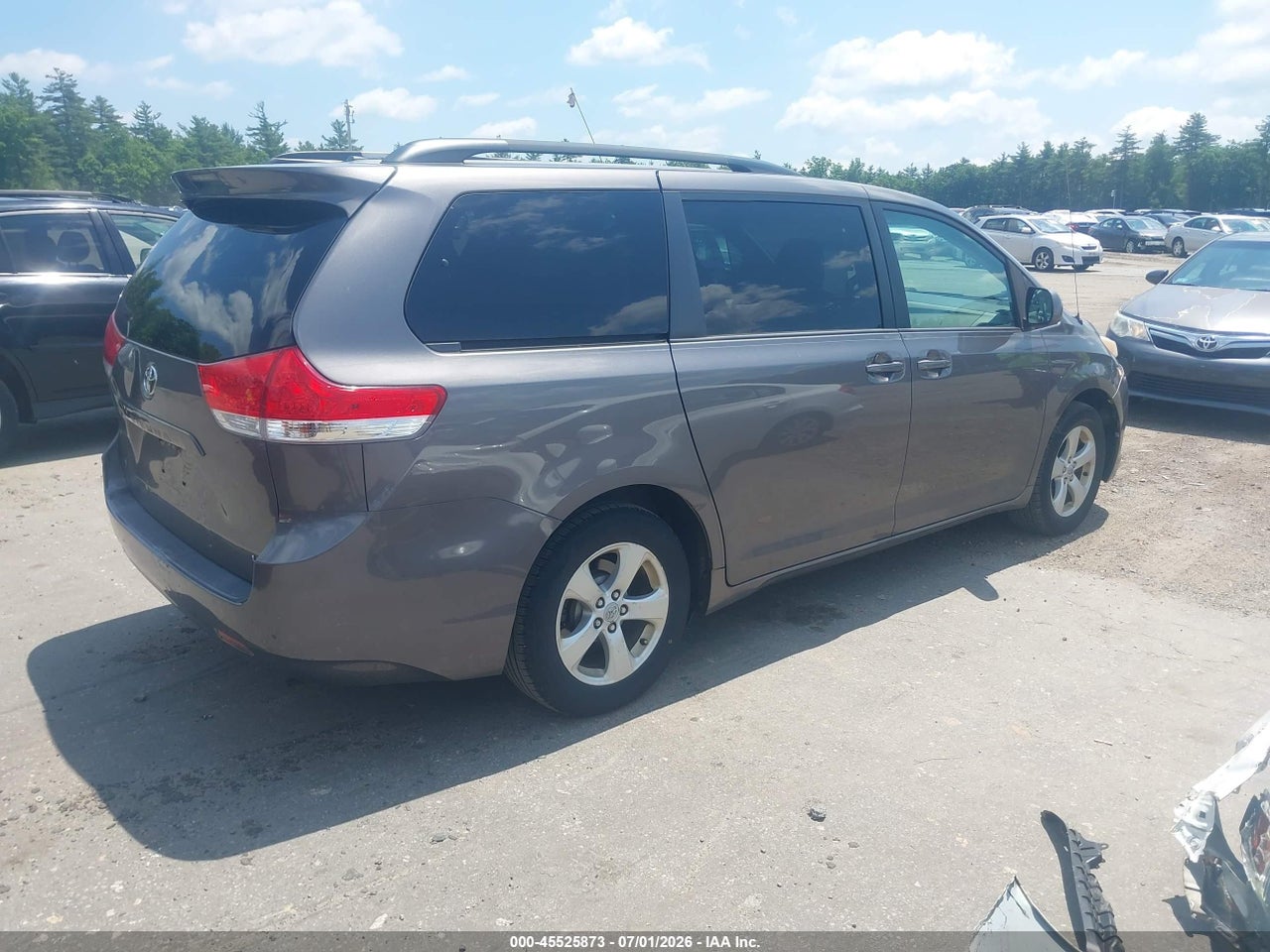 2011 TOYOTA SIENNA LE V6 thumbnail 5