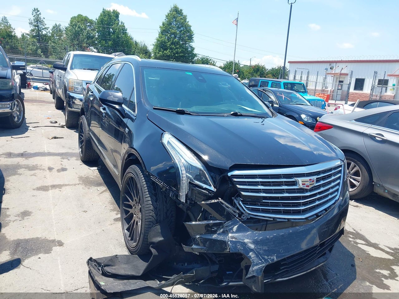 1GYKNFRS0HZ****** · 2017 CADILLAC XT5 PLATINUM